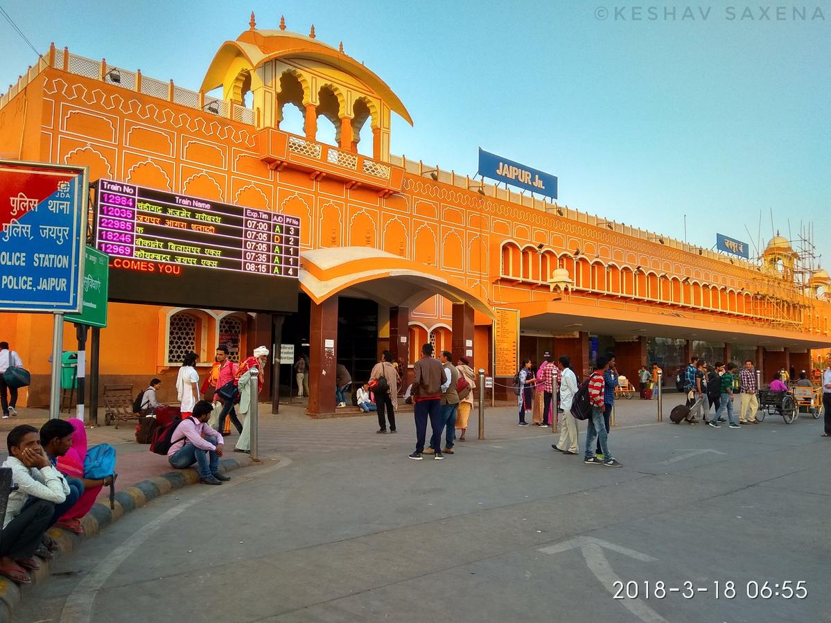 jaipur tourist places near railway station