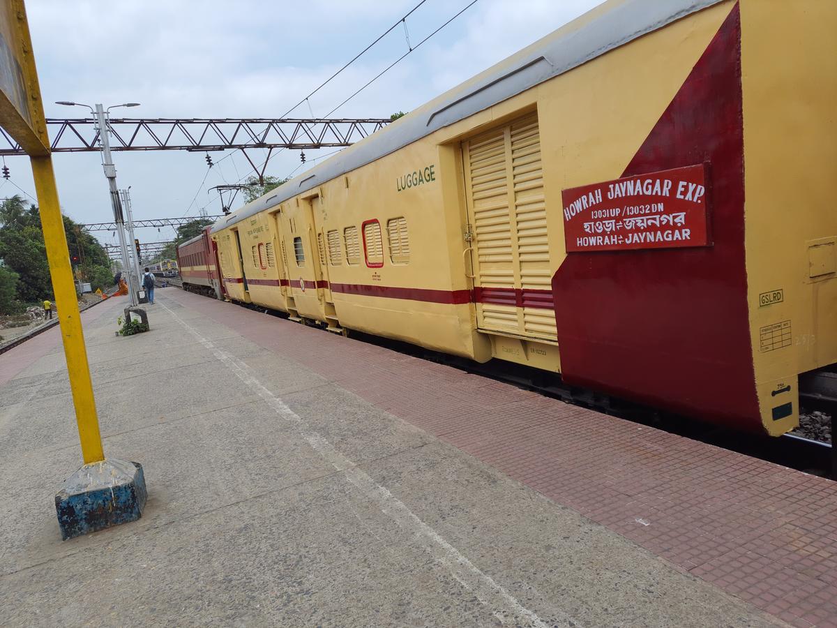 13031/Howrah - Jaynagar Express - Howrah to Jaynagar ER/Eastern Zone -  Railway Enquiry